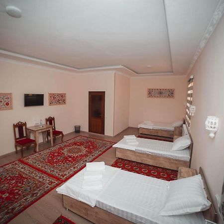 Oqilanur Guest House Хива Экстерьер фото